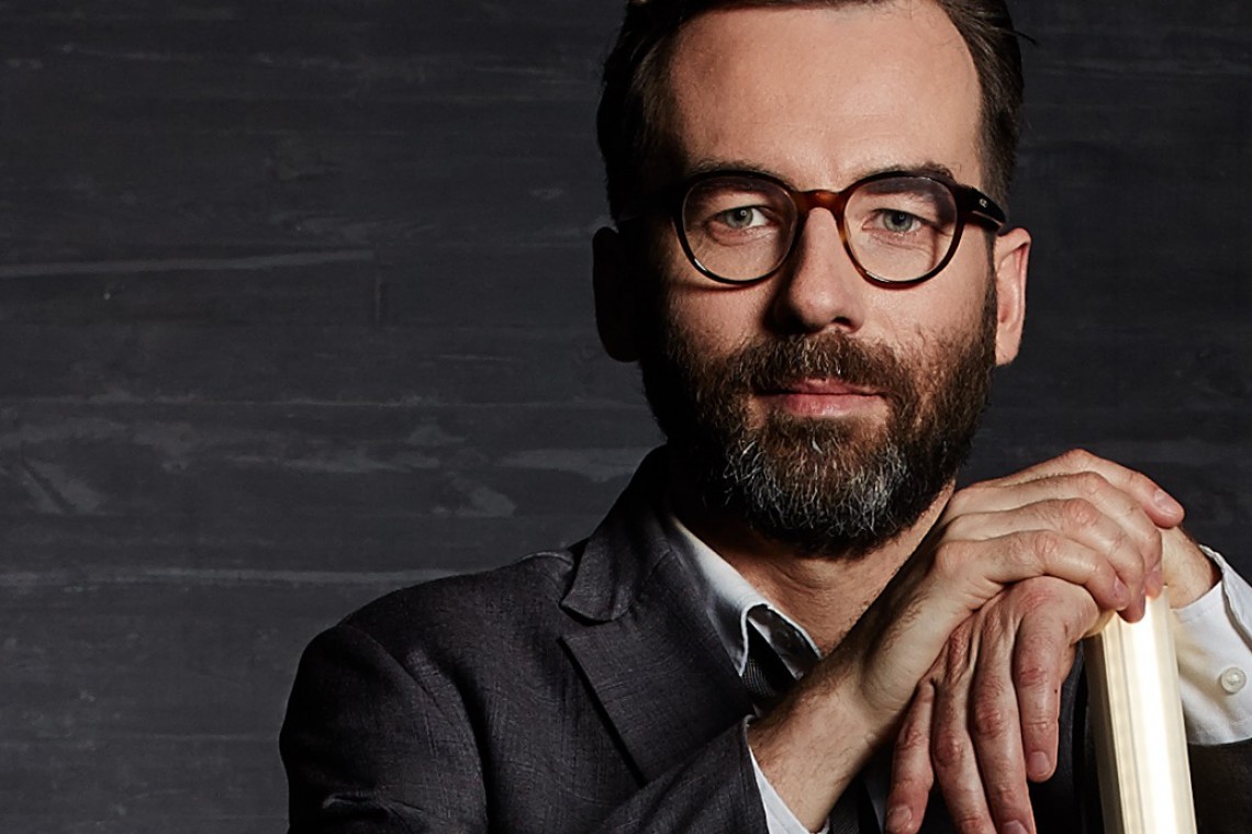 Łukasz Kos, architekt i współwłaściciel Four O Nine Biznes przy kieliszku whiskey