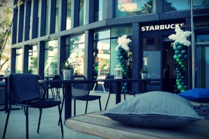 Tak wygląda jedna z największych kawiarni Starbucks w Polsce