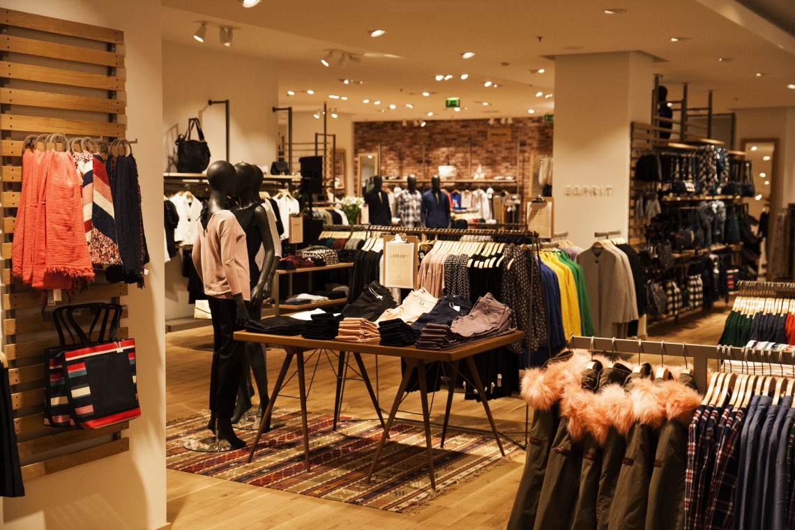 Esprit w Sadybie fot. Esprit Salon Esprit w nowej odsłonie