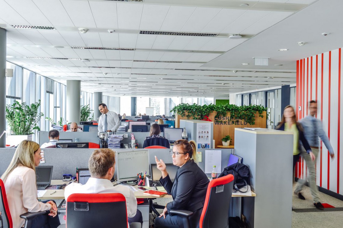 Biuro Cushman & Wakefield w Metropolitanie fot. mat. prasowe Nowe biuro Cushman & Wakefield to inspirująca przestrzeń do pracy