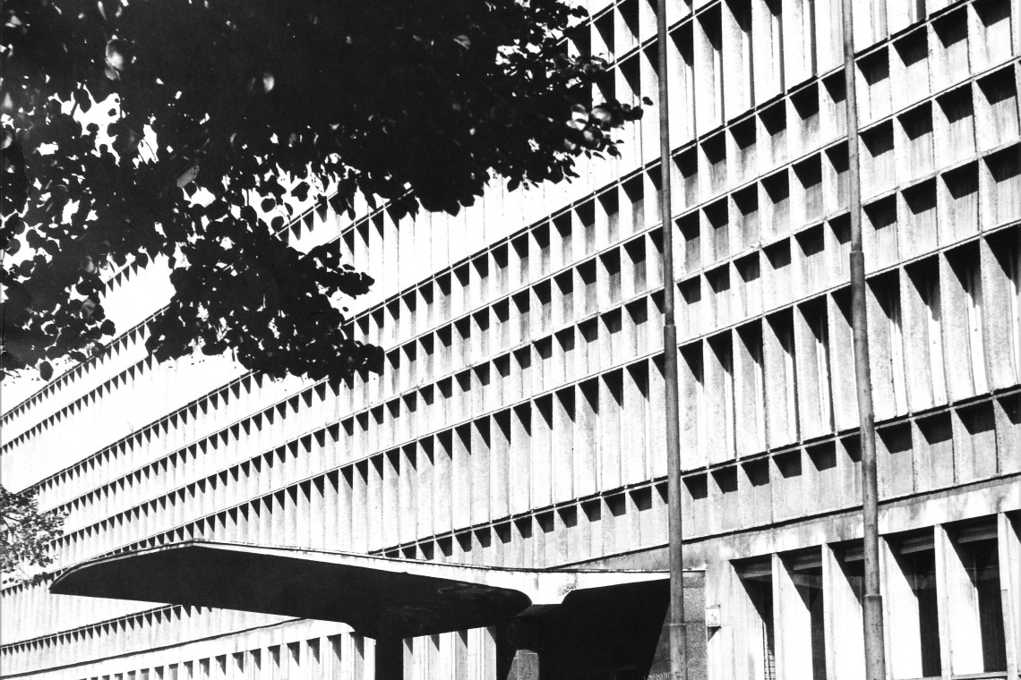 BUŁ-a perłą architektury PRL fot. mat. prasowe Oto perła architektury PRL - Biblioteka Uniwersytetu Łódzkiego, czyli popularna BUŁ-a
