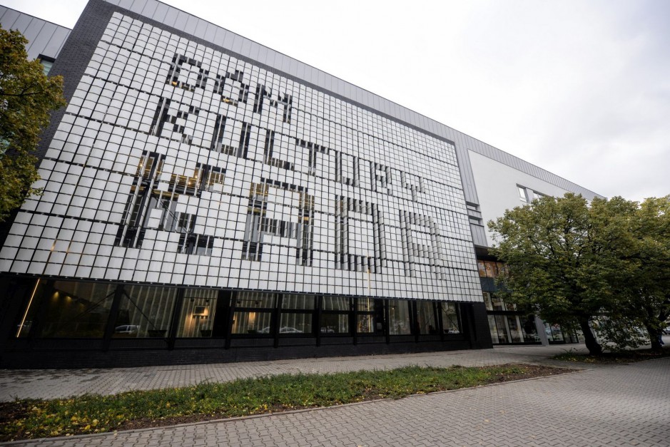 Dom Kultury W Wielopolu Skrzyńskim Największy dom kultury w Warszawie otwarty. Nie tylko elewacja zachwyca!