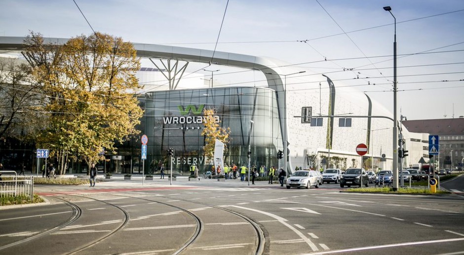 Wroclavia otwarta. Nowe centrum handlowe Wrocławia spod kreski IMB Asymetria