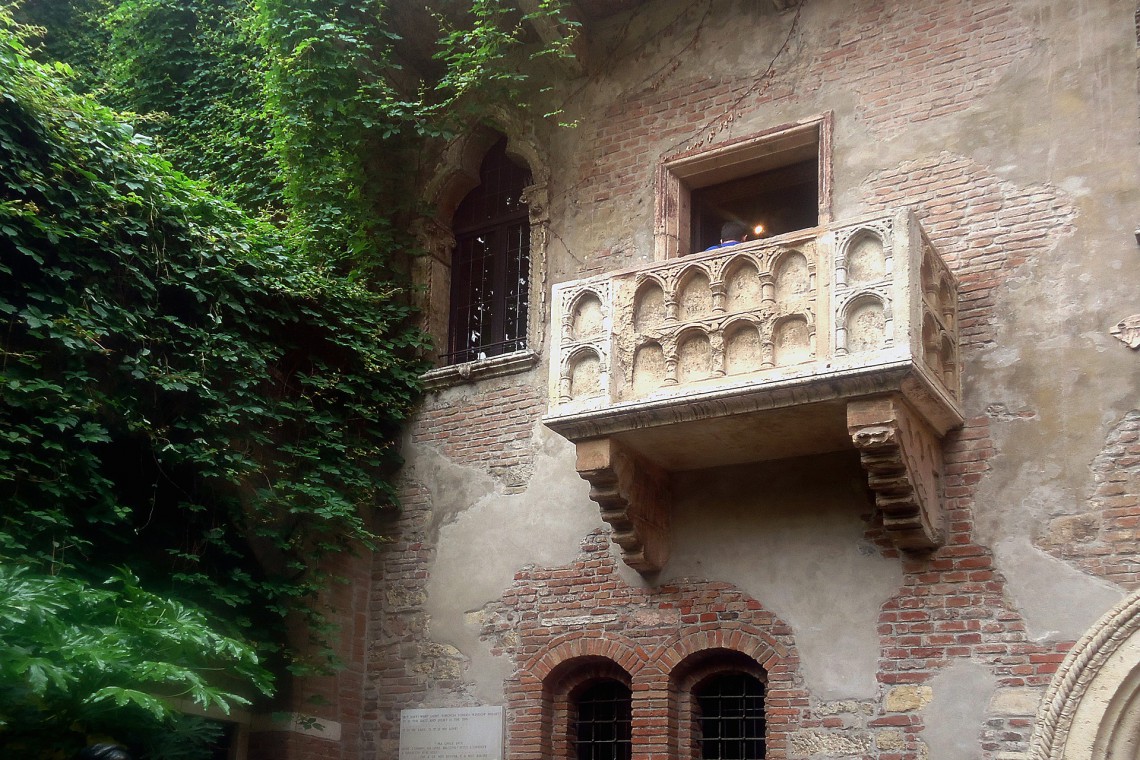 Wyremontowano balkon Julii w Weronie