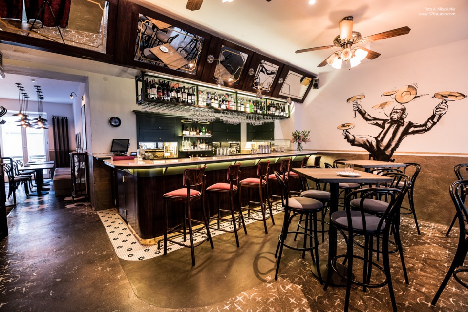 Talerzyki, nowy warszawski lokal fot. A.Miszkurka / 370studio.com TOP: Restauracje inne niż wszystkie. Oto najciekawsze lokale 2017 roku