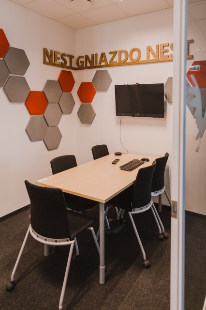 Sala spotkań Nest w biurze Goyello, fot. Goyello Biuro Goyello w Olivia Business Centre to rowerowa podróż po polsko-holenderskiej krainie