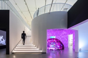 Design Society Shenzhen otworzył główną galerię zaprojektowaną przez MVRDV. Wnętrze i inauguracyjna wystawa wprawiają w zachwyt!
