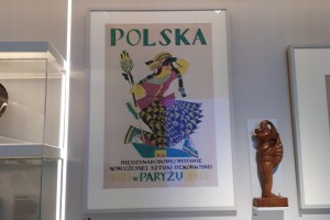 Fotel Chierowskiego, ćmielowska porcelana, Plopp Zięty... Galeria Wzornictwa Polskiego zachwyca eksponatami. Zaglądamy do środka!
