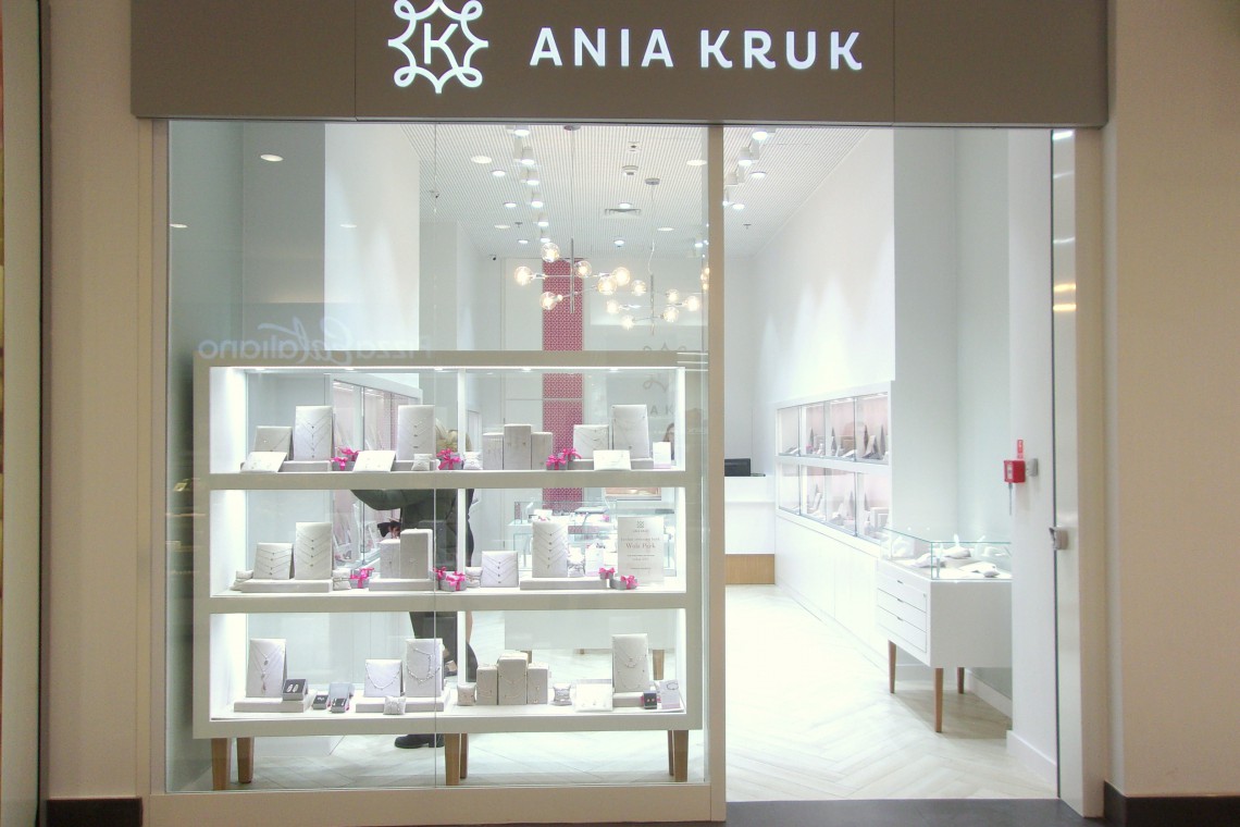 Nowy salon Ani Kruk - minimalistyczny i cały w bieli