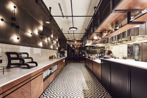 Oto nowy hotel Courtyard by Marriott szkicu pracowni Iliard. Wnętrze zachwyca