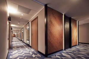 Oto nowy hotel Courtyard by Marriott szkicu pracowni Iliard. Wnętrze zachwyca