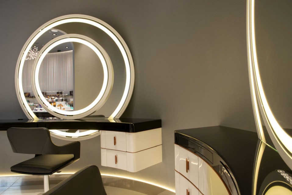 Piękno i luksus, czyli Concept Store Dr Ireny Eris w Galerii Mokotów fot. mat. prasowe TOP: Tu design ma znaczenie. Najciekawsze nowo otwarte salony sprzedaży