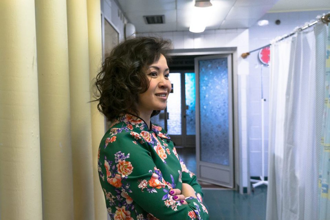 Natalia Nguyen fot. mat. prasowe Zamiast odmieniać mieszkania w TVN przeprowadzi rewolucję na... porodówce