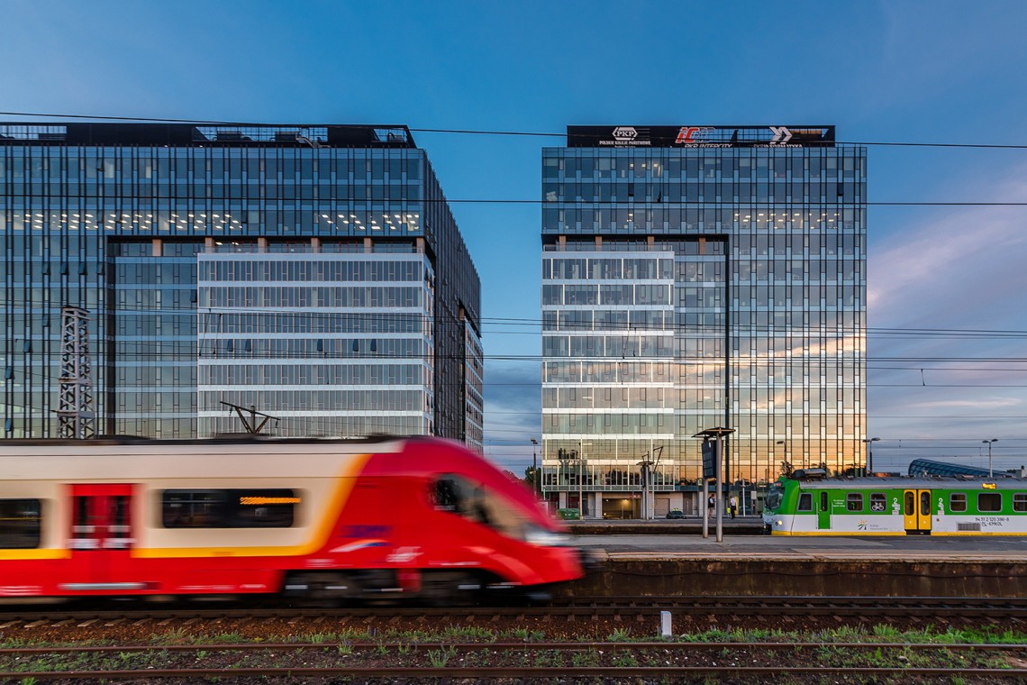 West Station fot. mat. prasowe Okiem kamery. Biurowce West Station tuż przy Dworcu Zachodnim