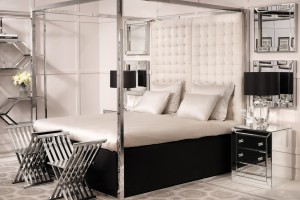 Salon flagowy Eichholtz wygląda jak luksusowy apartament