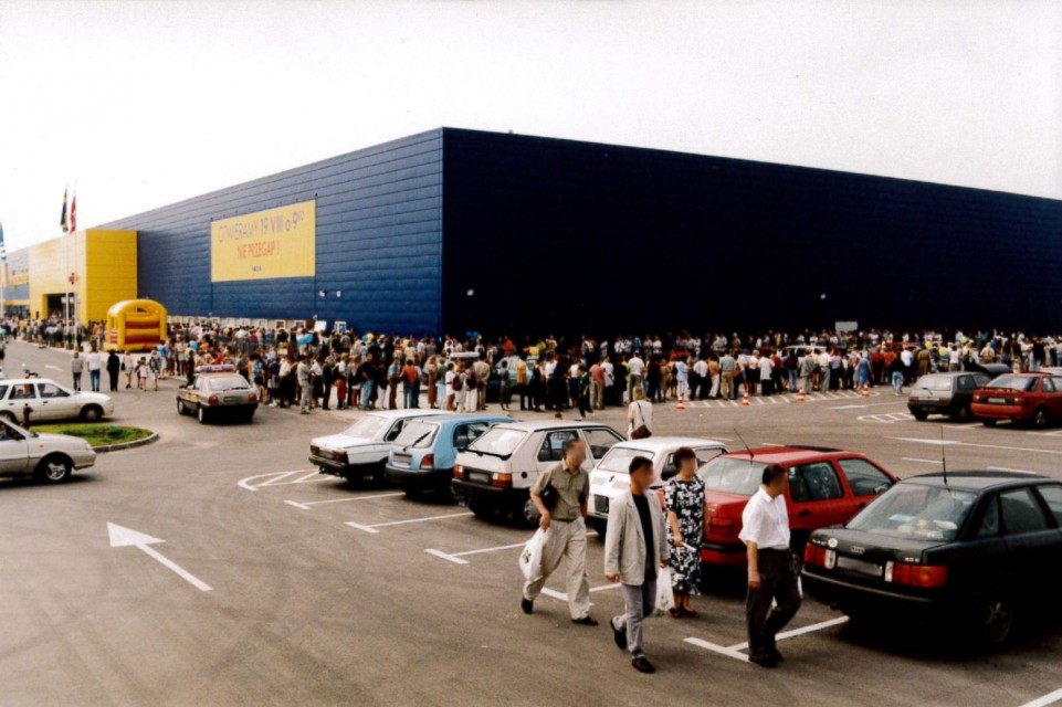 IKEA Kraków ma już 20 lat. Pamiętacie, jak robiło się zakupy pod koniec lat 90.?