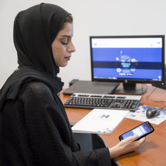 fot. mat. prasowe Philips Lighting Najbardziej innowacyjny uniwersytet w Dubaju. Smartfon wystarczy do sterowania światłem