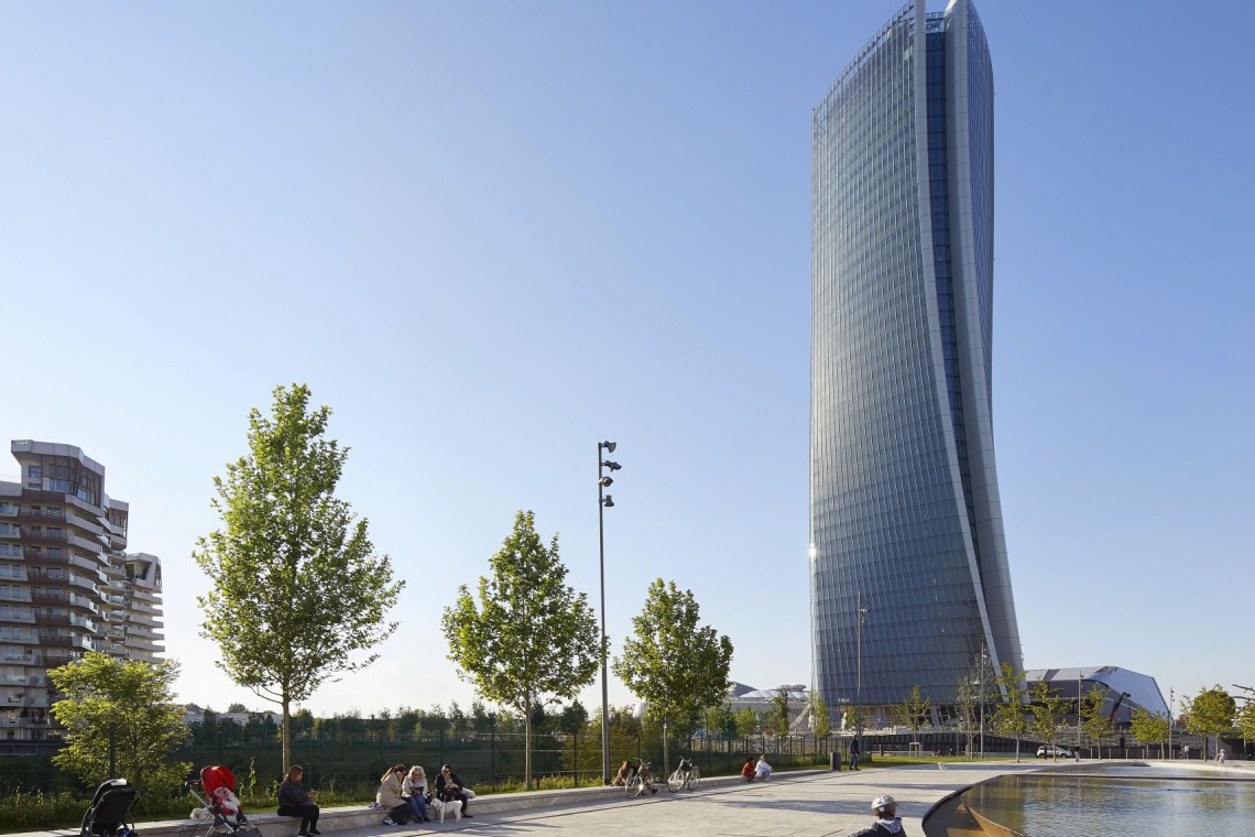 Generali Tower fot. Hufton+Crow Perła w mediolańskiej koronie? Tak wygląda nowy wieżowiec spod kreski Zaha Hadid Architects