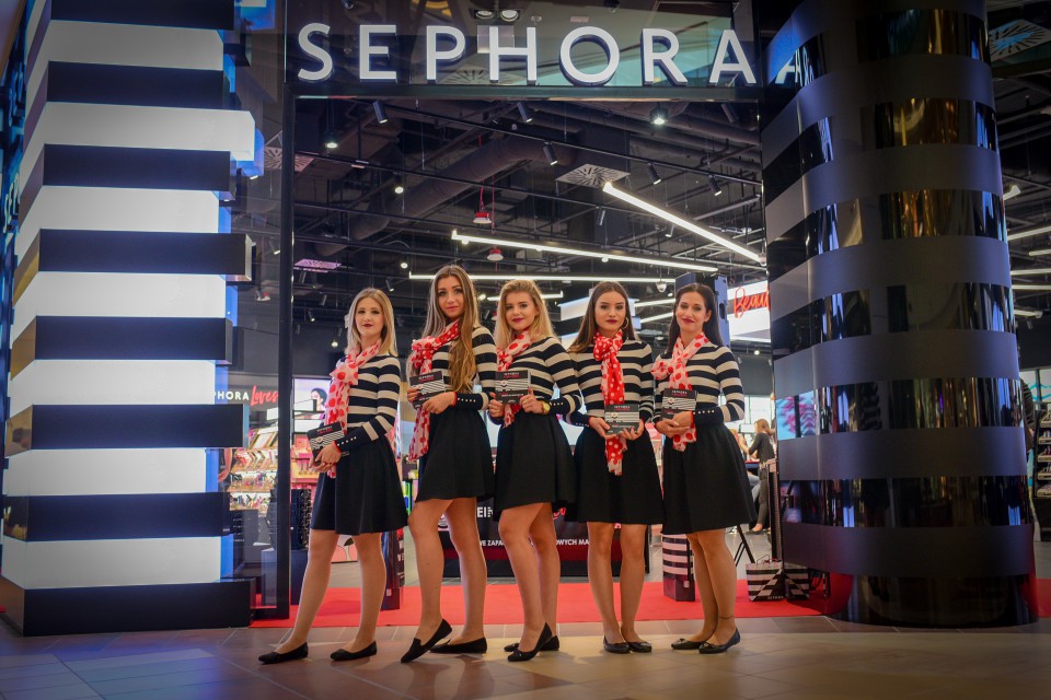 Wizytówka sieci. Sephora w Galerii Mokotów fot. mat. prasowe TOP: Tu design ma znaczenie. Najciekawsze nowo otwarte salony sprzedaży