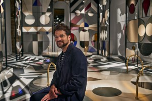 Jaime Hayon, Caesarstone i Milan Design Week? Pawilon niczym... kalejdoskop