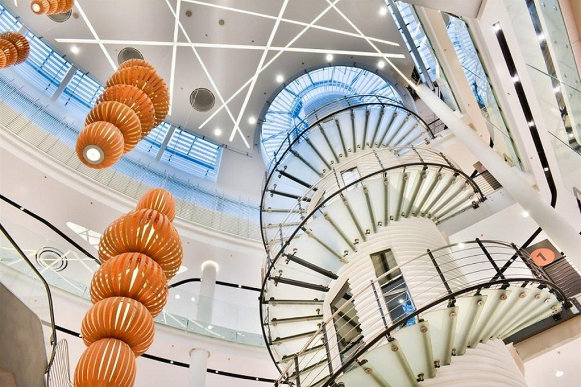 Galeria Madison: Zakończony remodeling wnętrz i otwarcie Punktu Informacji Turystycznej fot. mat. prasowe Skandynawski styl i przyjazny klimat. Galeria Madison po remodelingu wnętrz