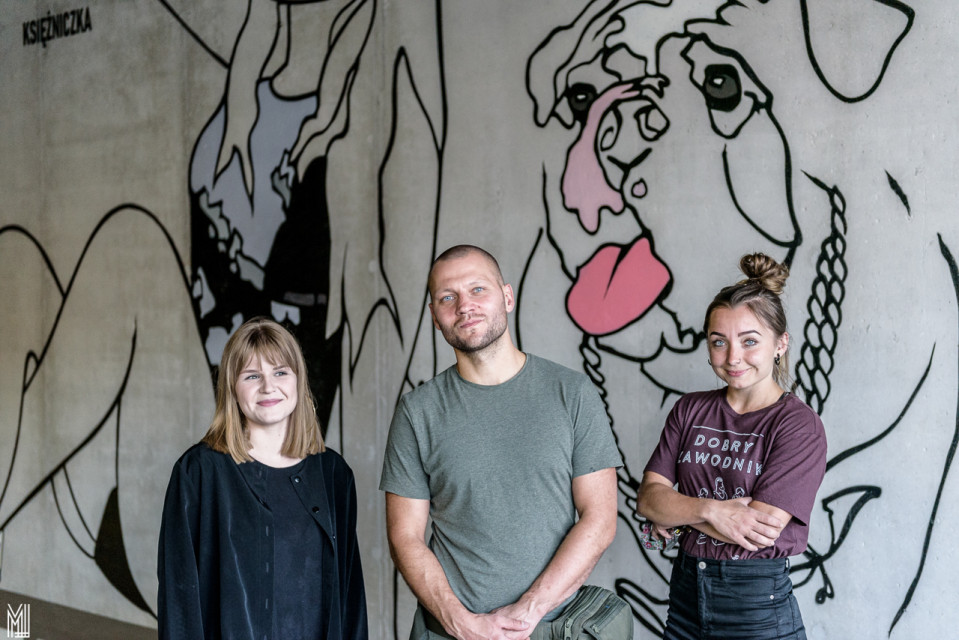 Bulwary Książęce twórcy muralu Legenda Księcia Witolda fot. mat. prasowe Studentka zaprojektowała wyjątkowy mural