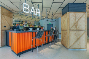 Elementy konstrukcyjne przedstawione w stylu pop art? To możliwe w najnowszym hotelu Ibis Styles
