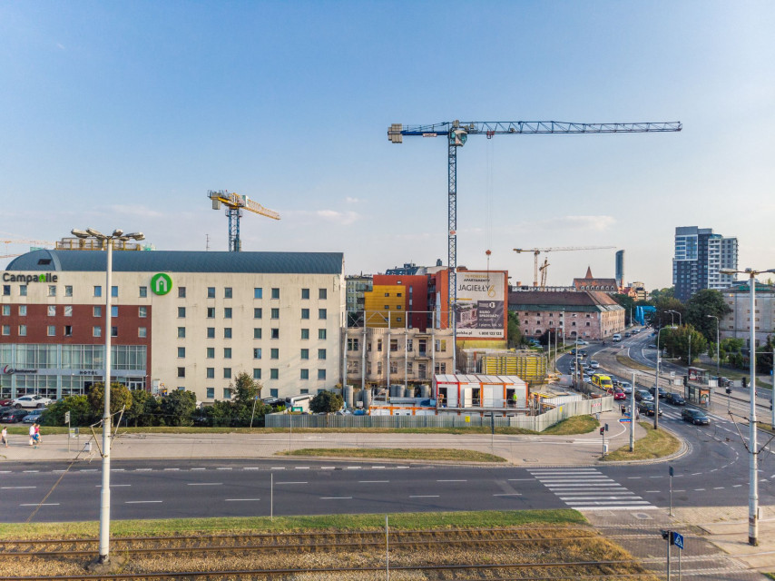 Jagiełły 6 fot. M.Lulko / Bouygues Immobilier Polska Zbigniew Maćków rewitalizuje kamienicę przy Jagiełły 6. Już widać efekt!