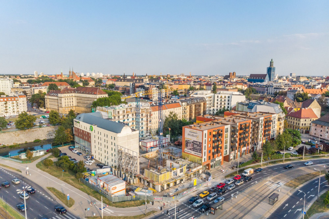 Jagiełły 6 fot. M.Lulko / Bouygues Immobilier Polska Zbigniew Maćków rewitalizuje kamienicę przy Jagiełły 6. Już widać efekt!
