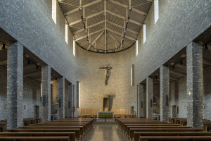 Niebo na ziemi. Czy w budownictwie sakralnym jest miejsce dla nowoczesnej architektury?