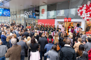 Zobacz, jak wyglądało wielkie otwarcie Miniso. To pierwszy salon w Warszawie