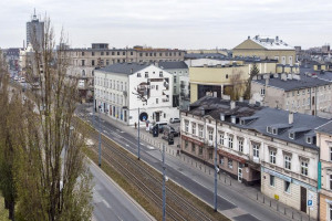 Unikalna instalacja ceramiczna zmienia przestrzeń miejską w Łodzi