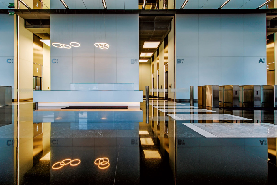 WFC fot_Sebastian_Deptula Warsaw Financial Center - ikona stylu na warszawskim rynku biurowym świętuje jubileusz