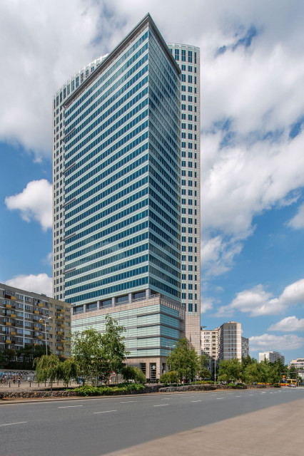 WFC fot_Sebastian_Deptula Warsaw Financial Center - ikona stylu na warszawskim rynku biurowym świętuje jubileusz