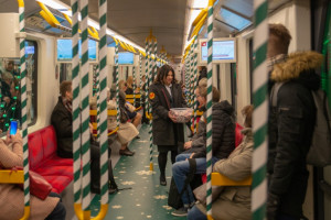 W Warszawie ruszyło świąteczne metro