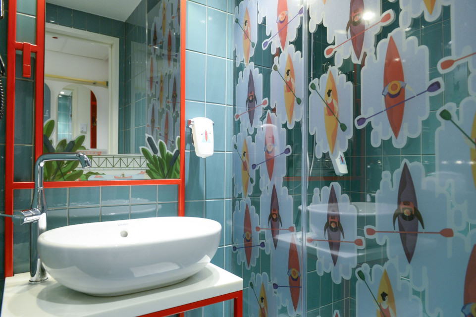 ibis Styles Warszawa Centrum fot. mat. prasowe Tremend, Ian Hamilton i Justyna Frąckiewicz połączyli siły. Efekt? Jedyny w swoim rodzaju Ibis Styles