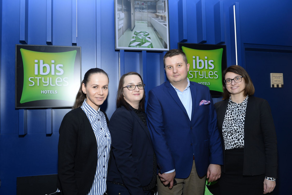 od lewej Maria Łucka Ilona Mitrowska Marcin Kubuj Anna Jeziorowska Tremend, Ian Hamilton i Justyna Frąckiewicz połączyli siły. Efekt? Jedyny w swoim rodzaju Ibis Styles
