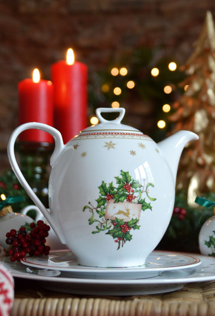 fot. mat. prasowe Ćmielowska porcelana w świątecznej odsłonie