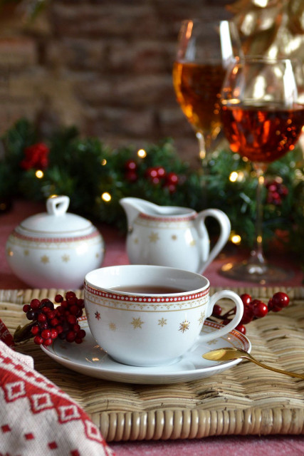 fot. mat. prasowe Ćmielowska porcelana w świątecznej odsłonie