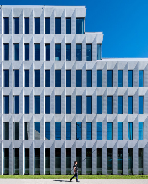Retro Office House, projekt: Kuryłowicz & Associates, inwestor: LC Corp fot. mat. prasowe Property Design Awards 2019: Oto wielka "piątka". Te inwestycje nominowaliśmy w kategorii: Bryła - Biurowiec