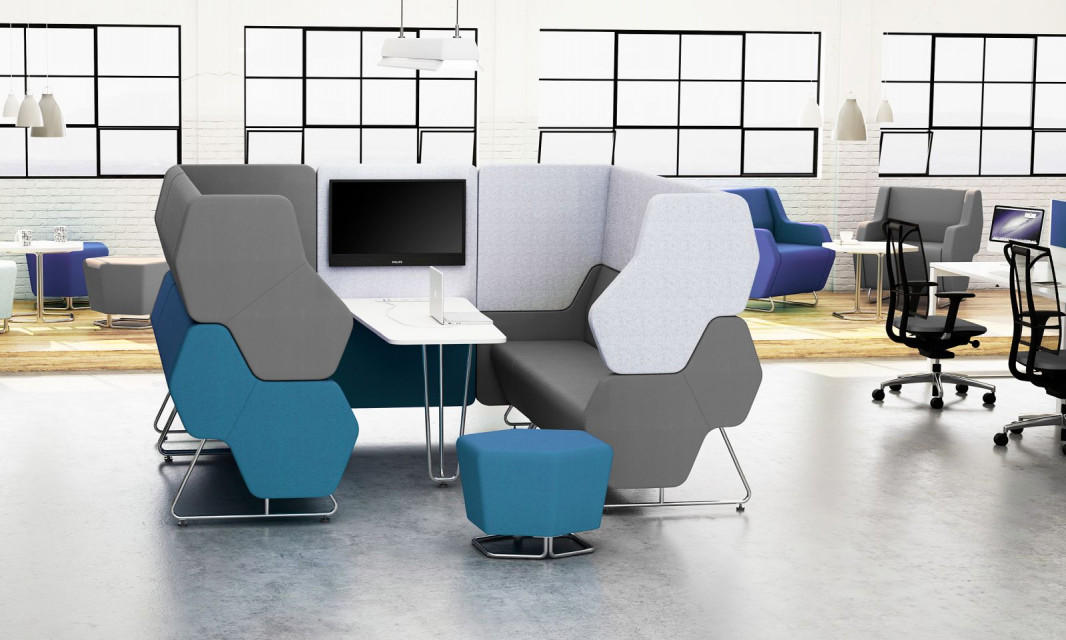 fot. mat. Everspace - Nowy Styl Group Hexa W świecie projektów Mac Stopy