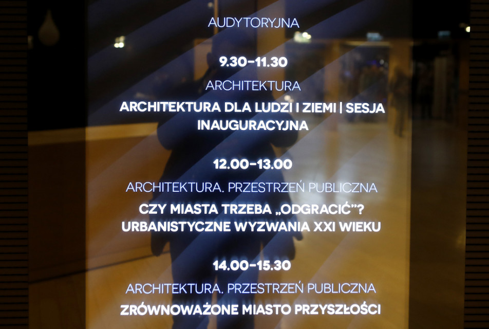 4 Design Days 2019 10 tys. gości biznesowych, 500 prelegentów, 60 dyskusji - dni branżowe 4 Design Days 2019 w obiektywie