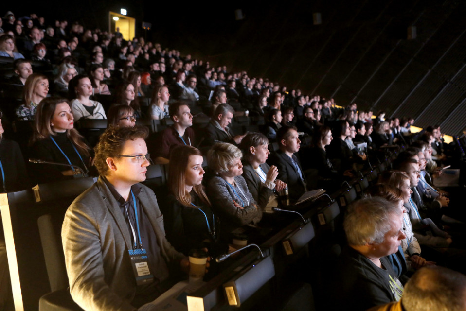 4 Design Days 2019 10 tys. gości biznesowych, 500 prelegentów, 60 dyskusji - dni branżowe 4 Design Days 2019 w obiektywie