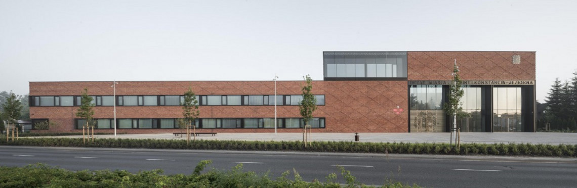 Ratusz w Konstancinie-Jeziornej, fot. mat. pras. Precz z nudą! Obiekty publiczne dobrą architekturą stoją