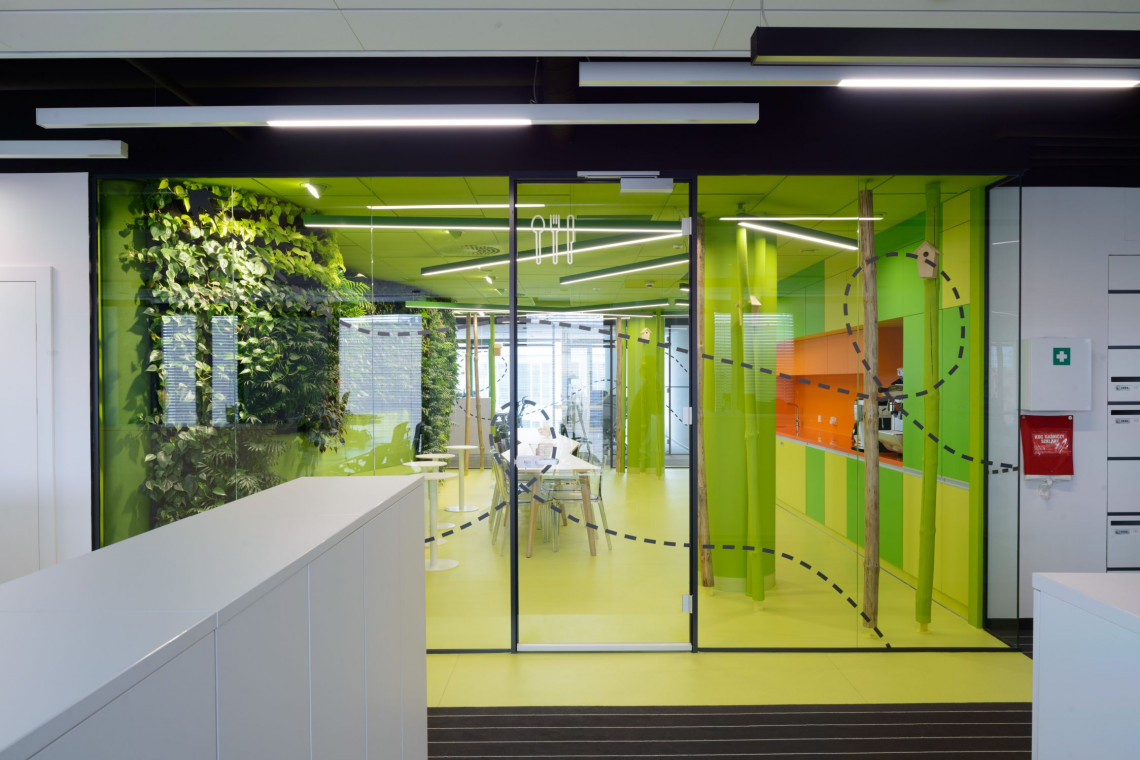 Projekt: Krzysztof Zalewski, Grzegorz Ziębik / Zalewski Architecture Group, Fotografie: Tomasz Zakrzewski / Archifolio Oto biuro KPMG w katowickim budynku Francuska Office Center