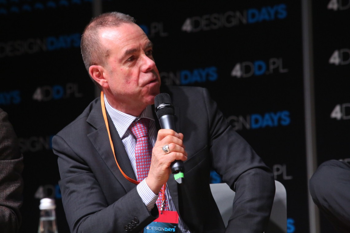 Pete Kercher, założyciel Europejskiego Instytutu Projektowania i Niepełnosprawności oraz ambasador organizacji Design for All Europe Lokalne warsztaty naprawcze receptą na długowieczność przedmiotów