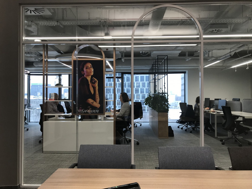 Zaglądamy do L'Oréal House Warsaw. To inspirujące biuro wspierające współpracę i rozwój