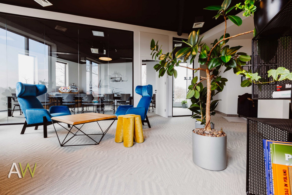 fot. mat. AW Interior Design Oto biuro firmy OE Industry w Krakowie. Komfortowe, funkcjonalne i pełne dobrego designu