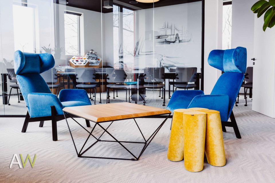 fot. mat. AW Interior Design Oto biuro firmy OE Industry w Krakowie. Komfortowe, funkcjonalne i pełne dobrego designu