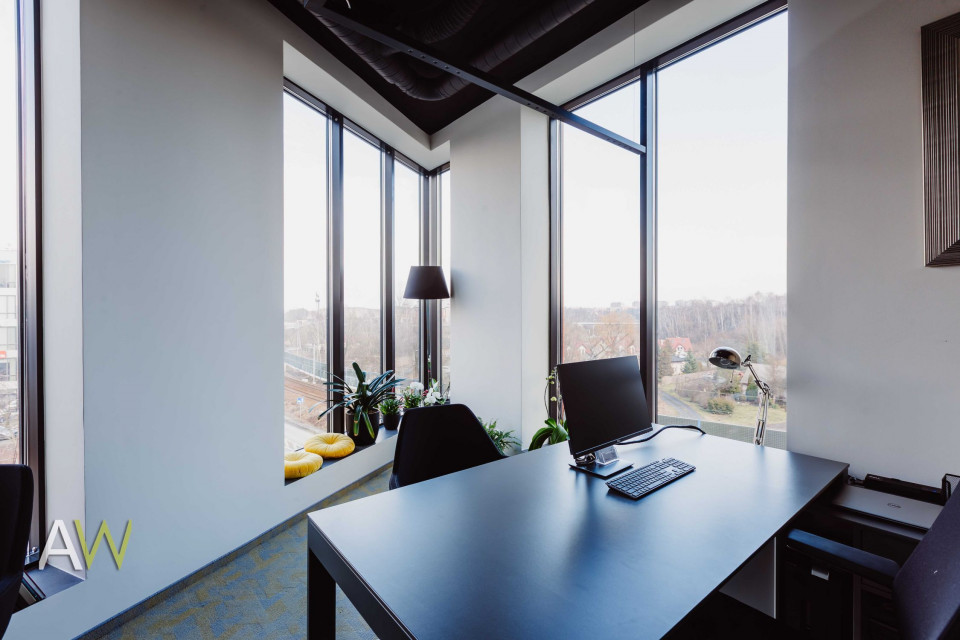 fot. mat. AW Interior Design Oto biuro firmy OE Industry w Krakowie. Komfortowe, funkcjonalne i pełne dobrego designu